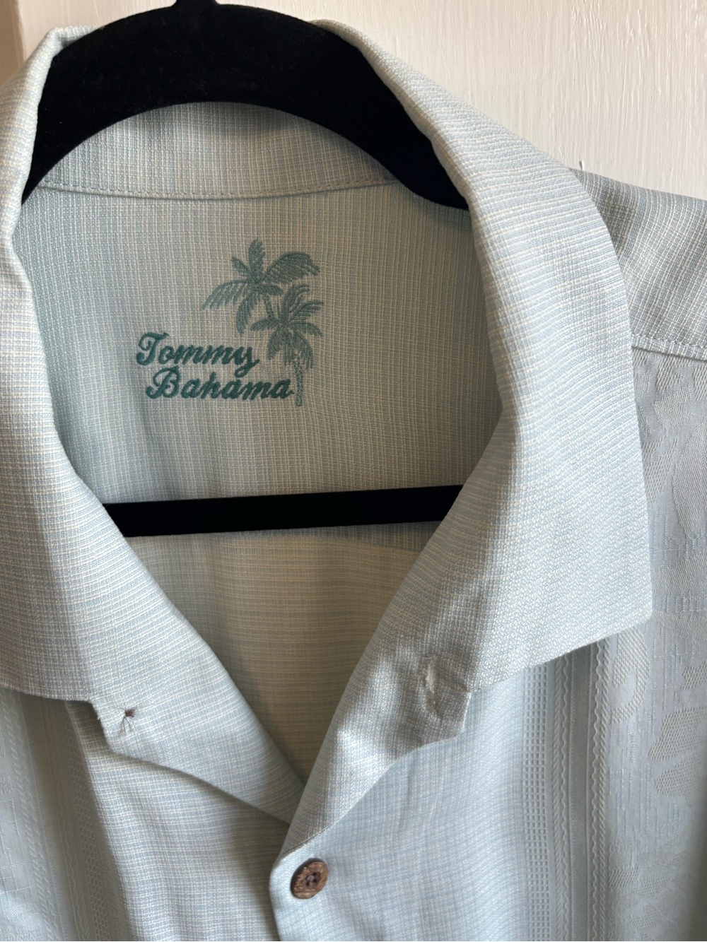 Tommy Bahama Men's Light Seafoam Green Short-Sleeve Camp Shirt 100% Silk
